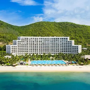 Vinpearl & Bay 5* Nha Trang