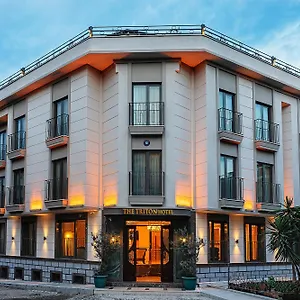 Hotel Triton