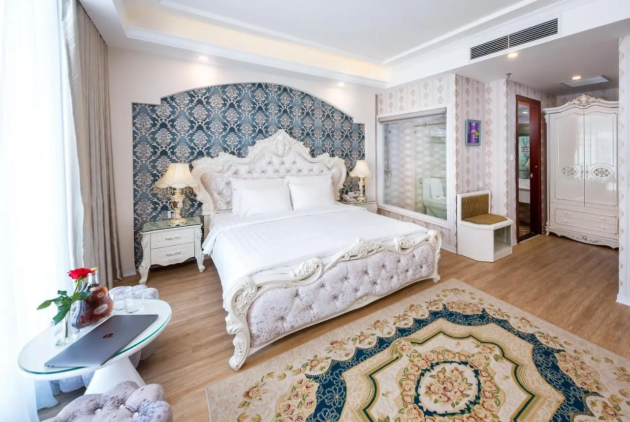 Golden Rose Hotel Da Nang 4*,